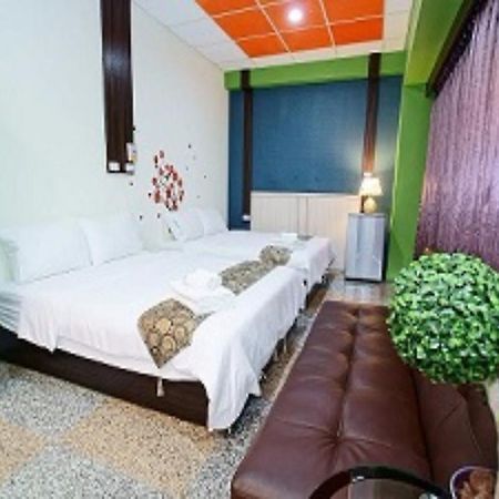 台東市安慶67套房館歡迎短租長租 Taitung Экстерьер фото